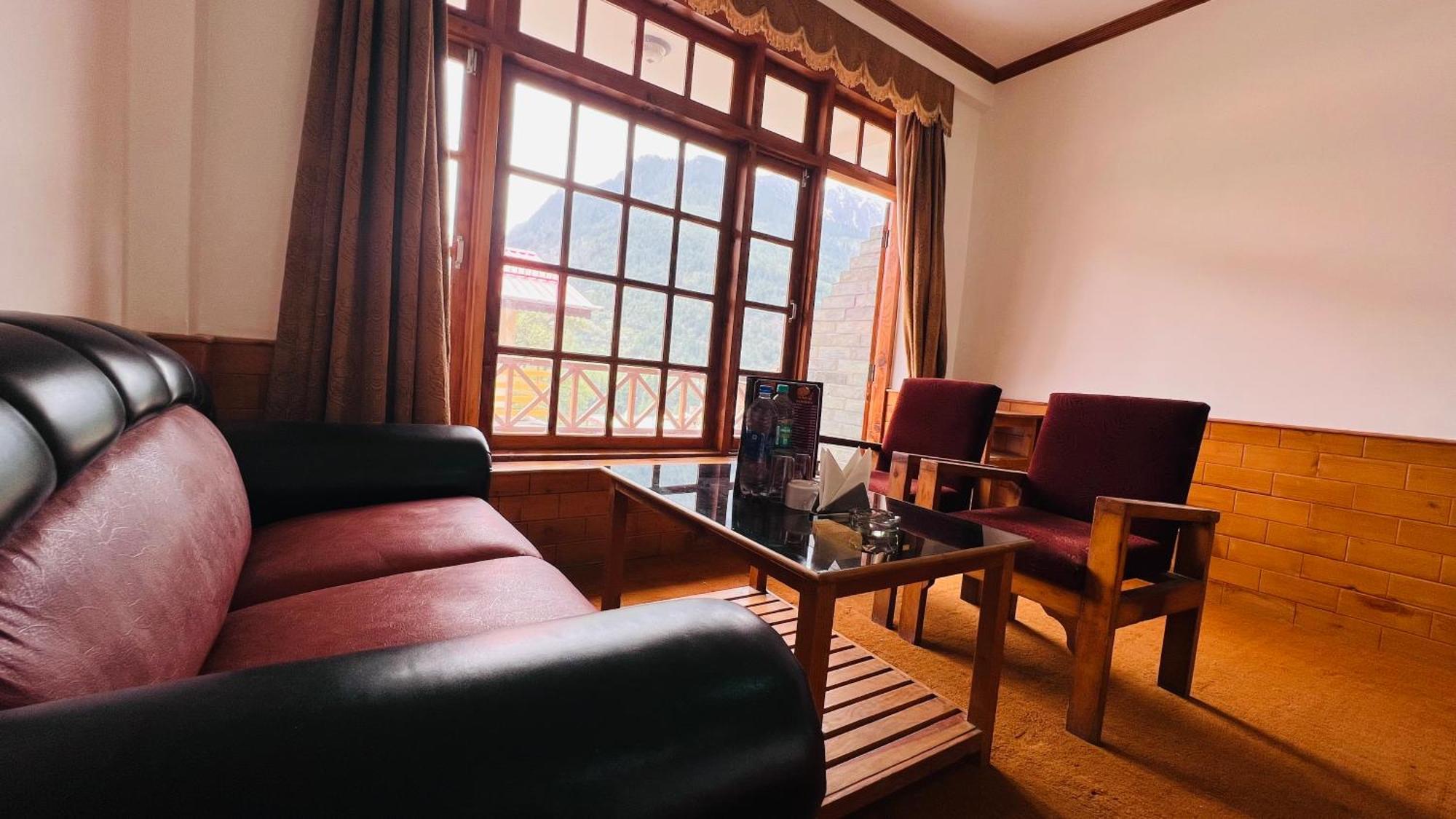 Sita Hotel & Cottage, Manali - A Boutique Wellness Hotel Екстериор снимка